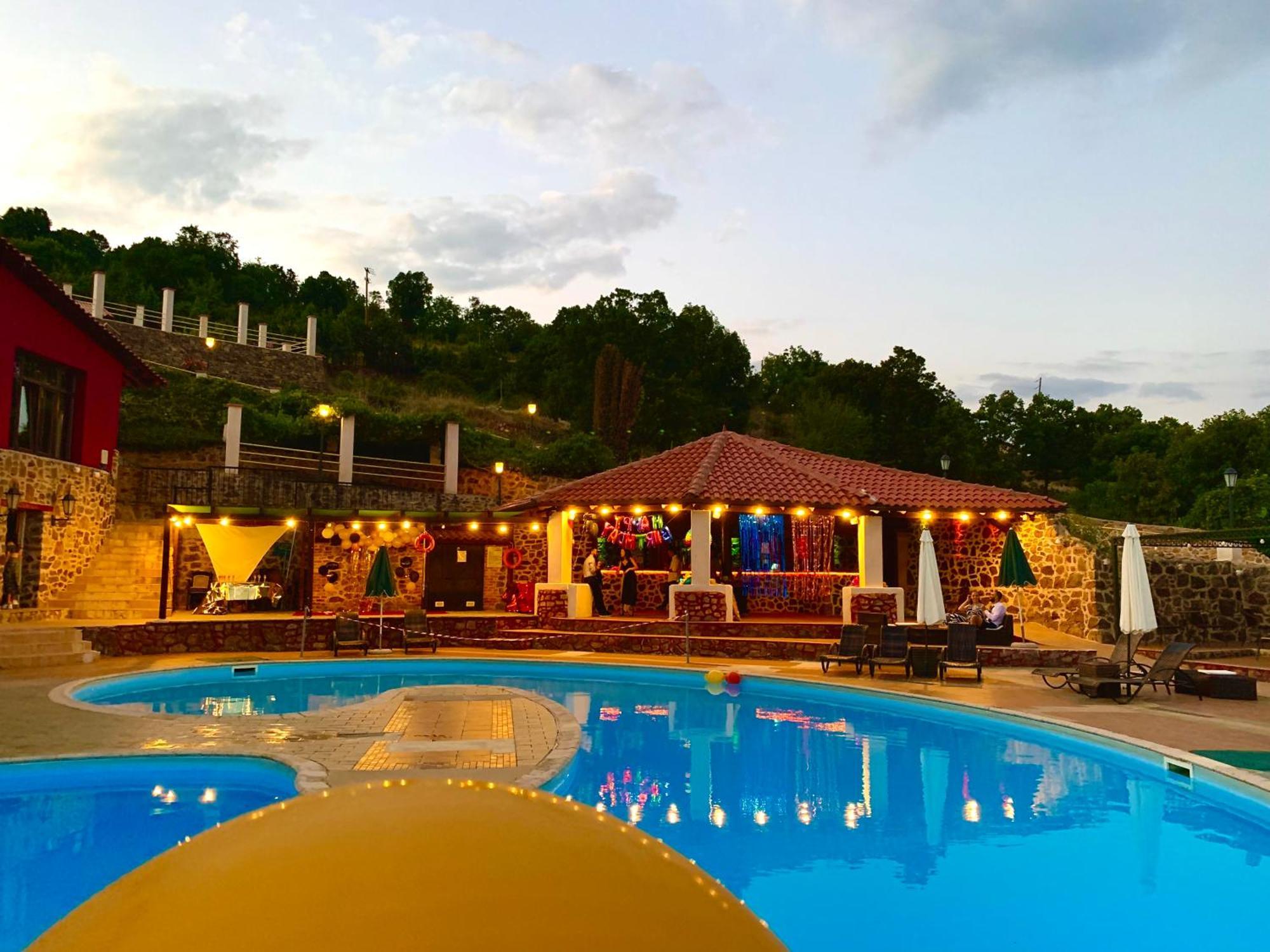 Hotel Loggas Sidhirokhórion Екстериор снимка